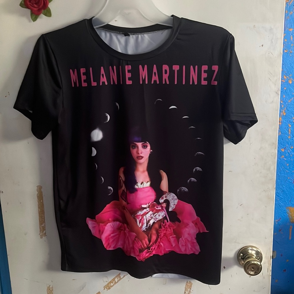 donating soon🚩Unisex Melanie Martinez Shirt